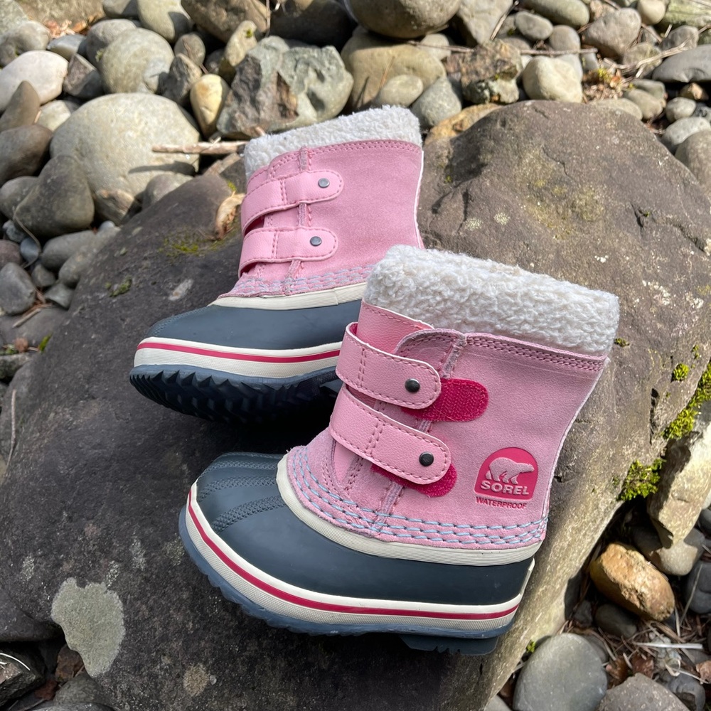 Sorel PAC strap toddler girl boots size 6